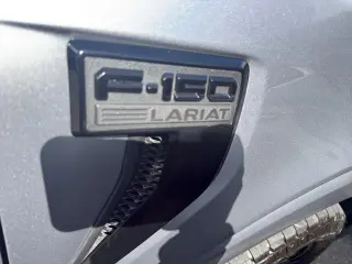 Ford F-150 2023 4x4 Lariat 4dr SuperCrew 5.5 ft. SB