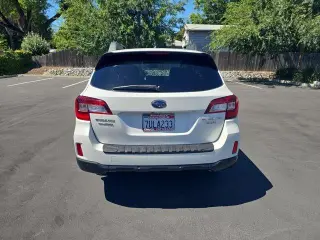 Subaru Outback 2017 AWD 3.6R Limited 4dr Wagon