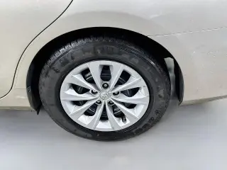 Toyota Camry Hybrid 2015 LE 4dr Sedan