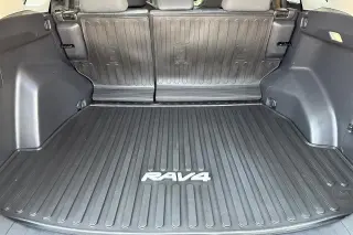 Toyota RAV4 2025 AWD XLE 4dr SUV