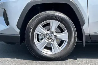 Toyota RAV4 2025 AWD XLE 4dr SUV