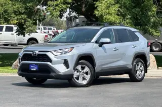 Toyota RAV4 2025 AWD XLE 4dr SUV