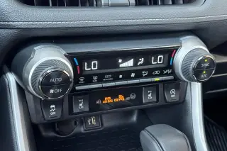 Toyota RAV4 2025 AWD XLE 4dr SUV