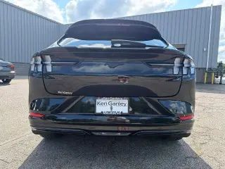 Ford Mustang Mach-E 2023 AWD Premium 4dr SUV