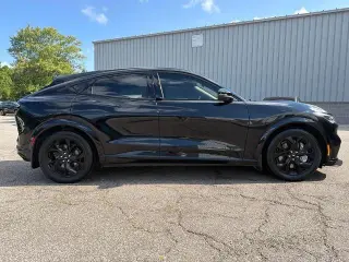 Ford Mustang Mach-E 2023 AWD Premium 4dr SUV