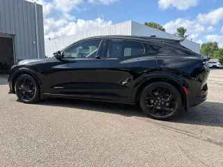 Ford Mustang Mach-E 2023 AWD Premium 4dr SUV