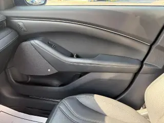Ford Mustang Mach-E 2023 AWD Premium 4dr SUV