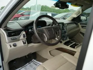 GMC Yukon 2019 4x2 Denali 4p SUV