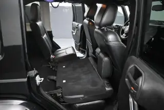 Jeep Wrangler Unlimited 2013 4x4 Rubicon SUV 4p.