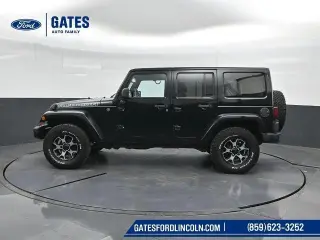 Jeep Wrangler Unlimited 2013 4x4 Rubicon SUV 4p.