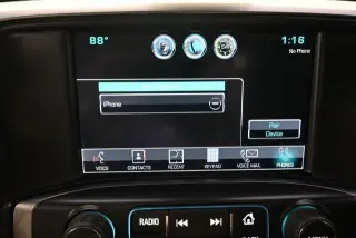 Chevrolet Silverado 3500HD 2015 4x4 LTZ 4p Cabina de Tripulação SRW