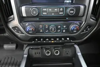 Chevrolet Silverado 3500HD 2015 4x4 LTZ 4p Cabina de Tripulação SRW