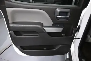 Chevrolet Silverado 3500HD 2015 4x4 LTZ 4p Cabina de Tripulação SRW