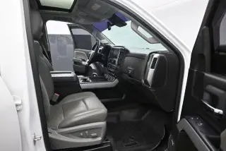 Chevrolet Silverado 3500HD 2015 4x4 LTZ 4p Cabina de Tripulação SRW
