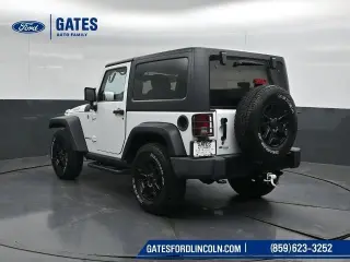 Jeep Wrangler 2015 4x4 Sport 2p SUV