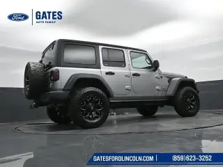 Jeep Wrangler Unlimited 2018 4x4 Deportivo 4 puertas SUV (lanzamiento de mitad de año)