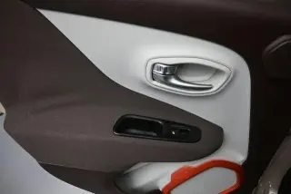 Jeep Renegade 2015 Latitude 4 puertas SUV