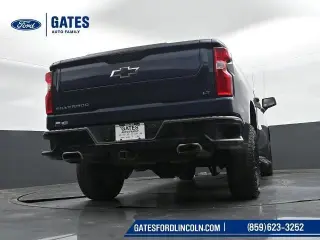 Chevrolet Silverado 1500 2021 4x4 LT Trail Boss 4 puertas Cabina de tripulación 5,8 pies SB