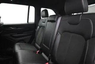 Jeep Grand Cherokee 2025 4x4 Laredo SUV de 4 puertas