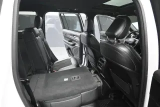 Jeep Grand Cherokee 2025 4x4 Laredo SUV de 4 puertas