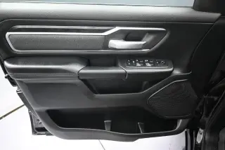 Ram 1500 2019 4x4 Big Horn 4p Camioneta Cabina Completa 5.6 pies ST