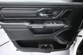 Ram 1500 2022 4x4 Limited 4 puertas Cabina Doble 5,6 pies SB Pickup