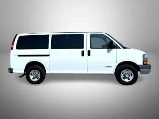 Chevrolet Express 2006 LS 3500 3dr Passenger Van