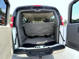 Chevrolet Express 2006 LS 3500 3dr Passenger Van