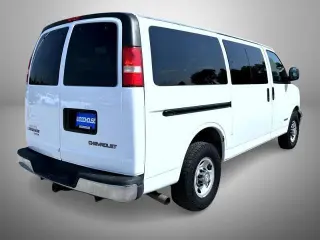 Chevrolet Express 2006 LS 3500 3dr Passenger Van