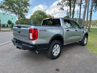 Ford Ranger 2024 4x2 XL 4dr SuperCrew 5.0 ft. SB