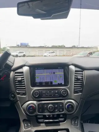 Chevrolet Suburban 2019 4x4 LT 4dr SUV