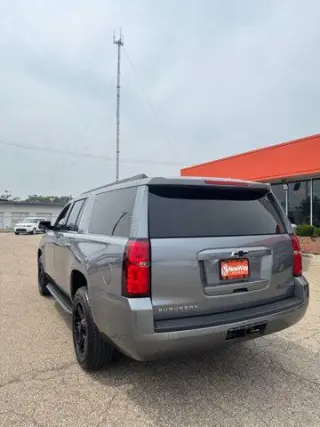 Chevrolet Suburban 2019 4x4 LT 4dr SUV
