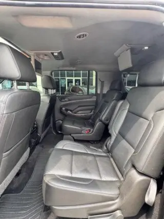 Chevrolet Suburban 2019 4x4 LT 4dr SUV