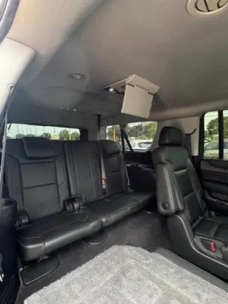 Chevrolet Suburban 2019 4x4 LT 4dr SUV