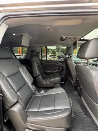 Chevrolet Suburban 2019 4x4 LT 4dr SUV