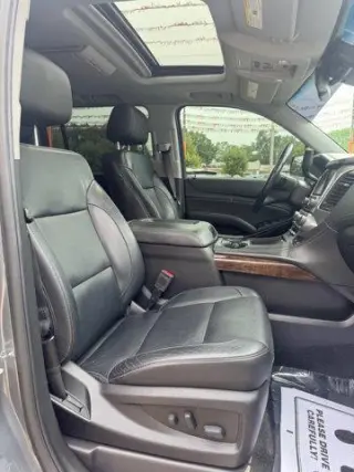Chevrolet Suburban 2019 4x4 LT 4dr SUV