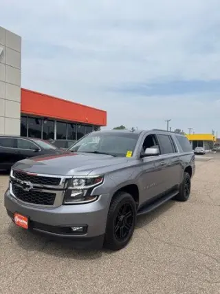 Chevrolet Suburban 2019 4x4 LT 4dr SUV