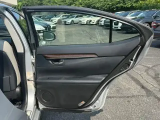 Lexus ES 350 2013 4dr Sedan