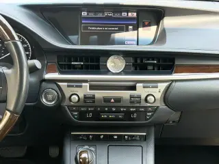 Lexus ES 350 2013 4dr Sedan