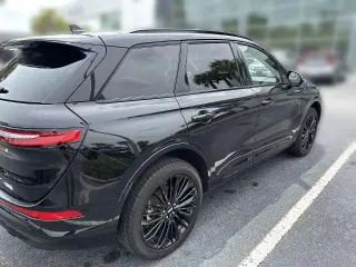 Lincoln Corsair 2023 AWD Reserve 4dr SUV