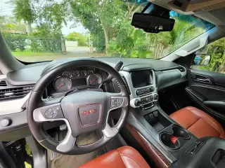 2016 GMC Yukon XL SLE