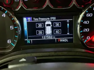 Chevrolet Suburban 2019 4x4 LT 4p SUV