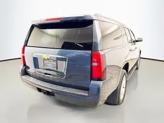 Chevrolet Suburban 2019 4x4 LT 4p SUV