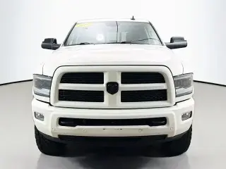 Ram 3500 2016 4x4 Laramie 4p. Cabina de Tripulación 6,3 pies. Caja Larga SRW Camioneta