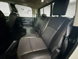 Ram 3500 2016 4x4 Laramie 4p. Cabina de Tripulación 6,3 pies. Caja Larga SRW Camioneta
