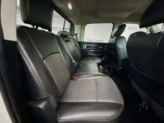 Ram 3500 2016 4x4 Laramie 4p. Cabina de Tripulación 6,3 pies. Caja Larga SRW Camioneta