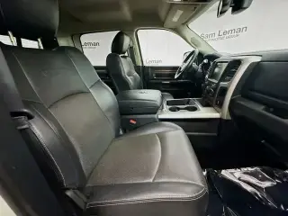 Ram 3500 2016 4x4 Laramie 4p. Cabina de Tripulación 6,3 pies. Caja Larga SRW Camioneta