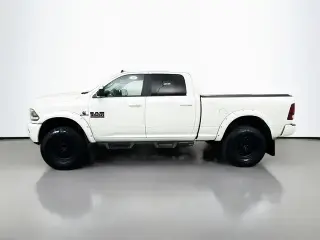 Ram 3500 2016 4x4 Laramie 4p. Cabina de Tripulación 6,3 pies. Caja Larga SRW Camioneta