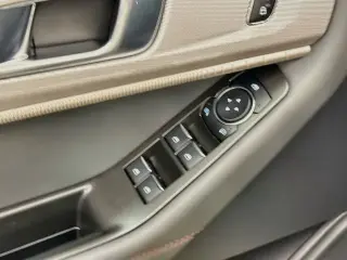 Ford Explorer 2025 AWD Active 4p SUV