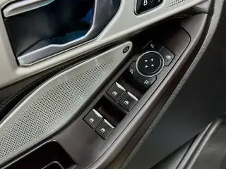 Ford Explorer 2020 AWD Platinum 4p SUV